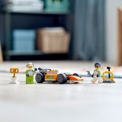 LEGO® City Yarış Arabası 60322