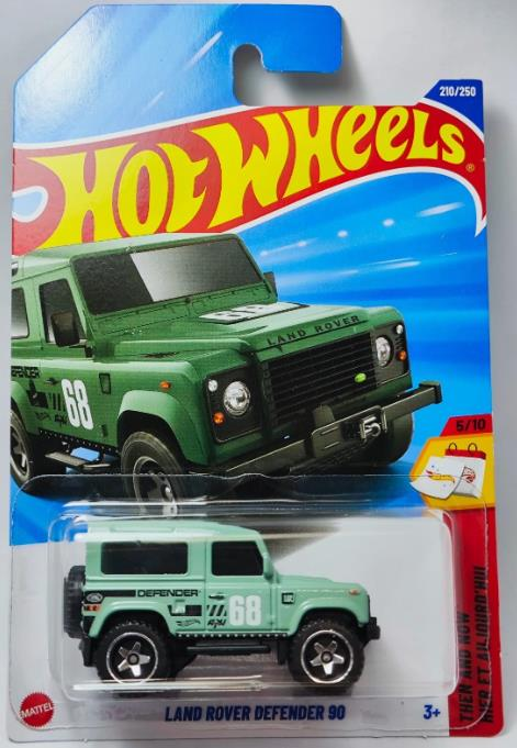 Hot Wheels Land Rover Defender 90 JBC16