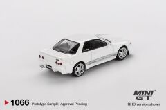 Mini GT Nissan Skyline GT-R (R32) VeilSide Combat C-I White 1066