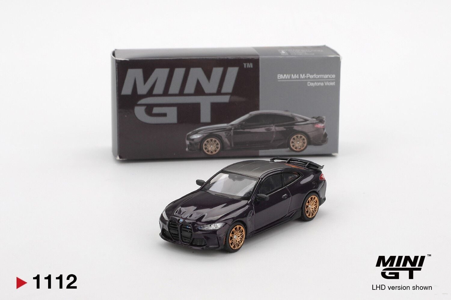 Mini GT BMW M4 M-Performance Daytona Violet 1112