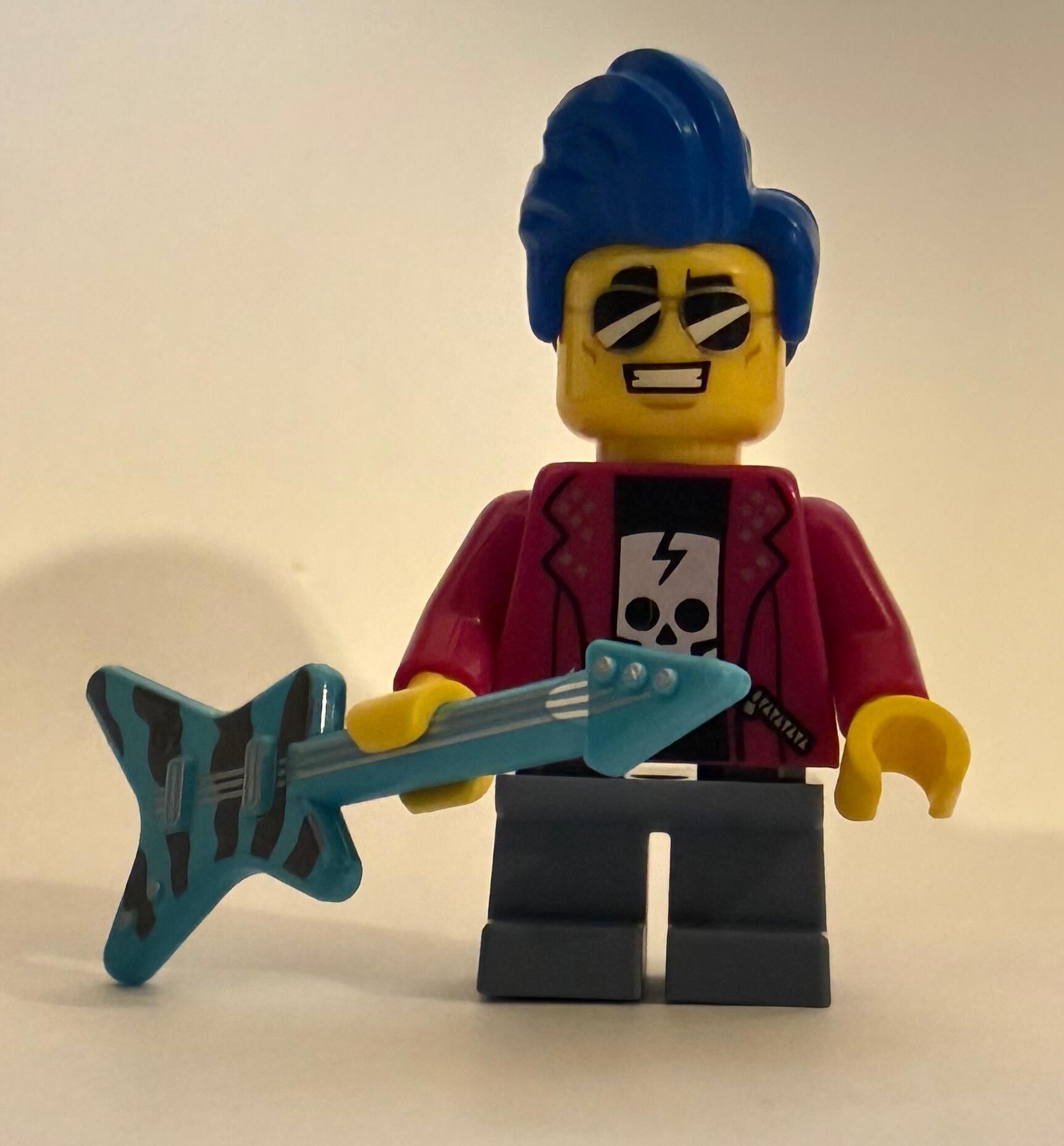 Orjinal Lego Minifigür Rock Star Rocker Guy with Guitar