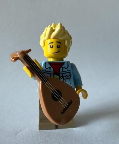 Orjinal Lego Minifigür Boy with Lute